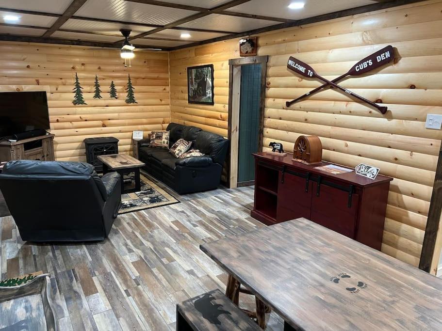 Cubs Den - Hot Tub- Walk To Lake- Fire Pit - Kayaks Oakland Exterior photo
